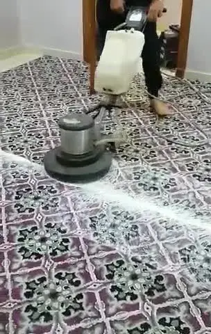 غسيل موكيت مزخرف بماكينة اللباد