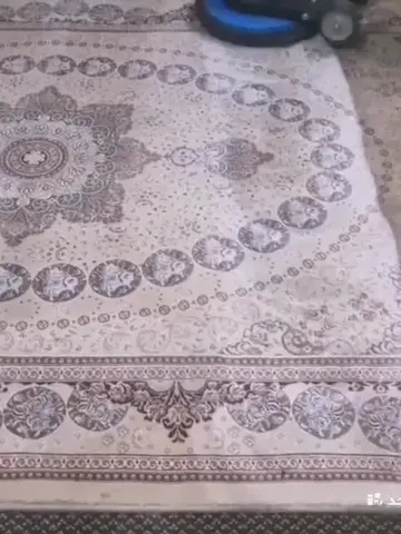غسيل سجادة بيج بنقش وسطي بالماكينة